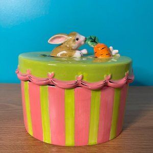 Harry and David Cookie/Candy Jar Bunny coming out of the lid